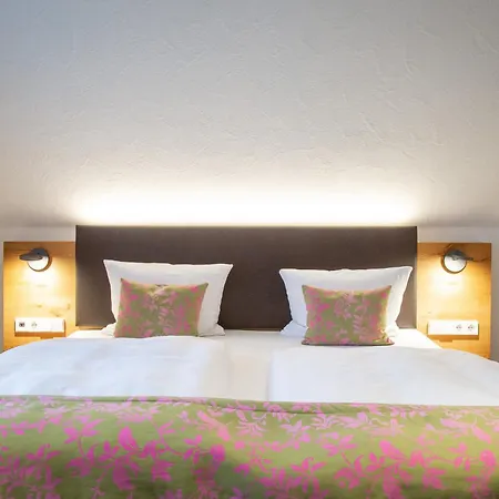 Hotel Hofgut Sternen - Ravennaschlucht 4*