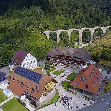 Hotel Hofgut Sternen 4*